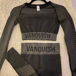 Black and Gray vanquished workout set